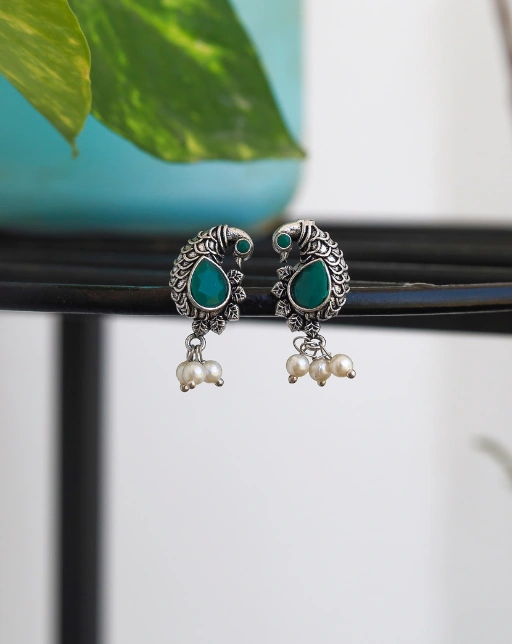 Peacock-Inspired Silver Earrings – Emerald Green