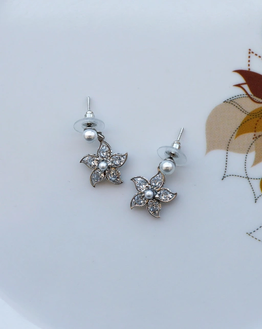 Sparkling Floral Pearl Earrings